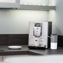 Jak odkamienić ekspres DeLonghi i uniknąć kosztownych napraw