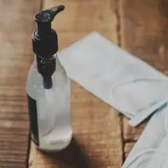 Jak zrobić płyn do dezynfekcji ze spirytusu 95 i uniknąć bakterii