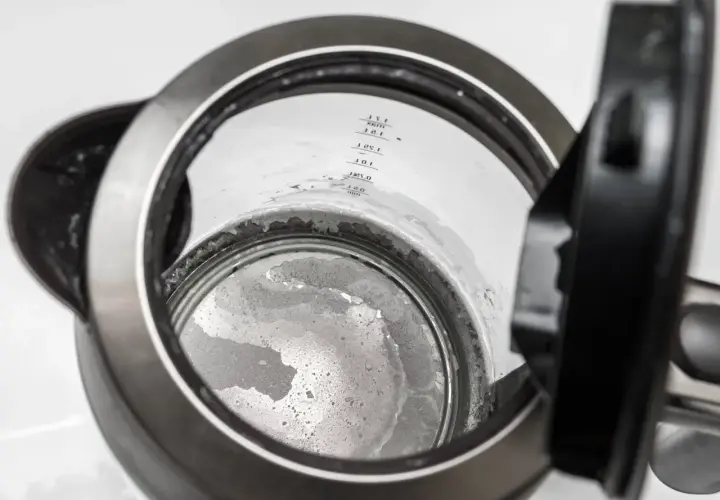 Jak odkamienić czajnik coca cola i pozbyć się kamienia skutecznie