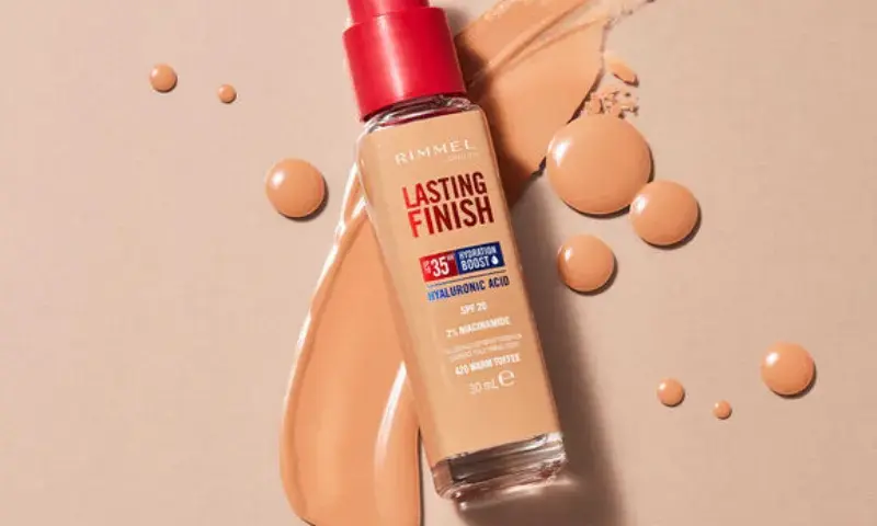 Rimmel Lasting Finish do jakiej cery? Sprawdź, czy to odpowiedni wybór